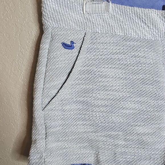 Southern Marsh Silver Metallic Gray Knit  Shorts 10 - Picture 2 of 8
